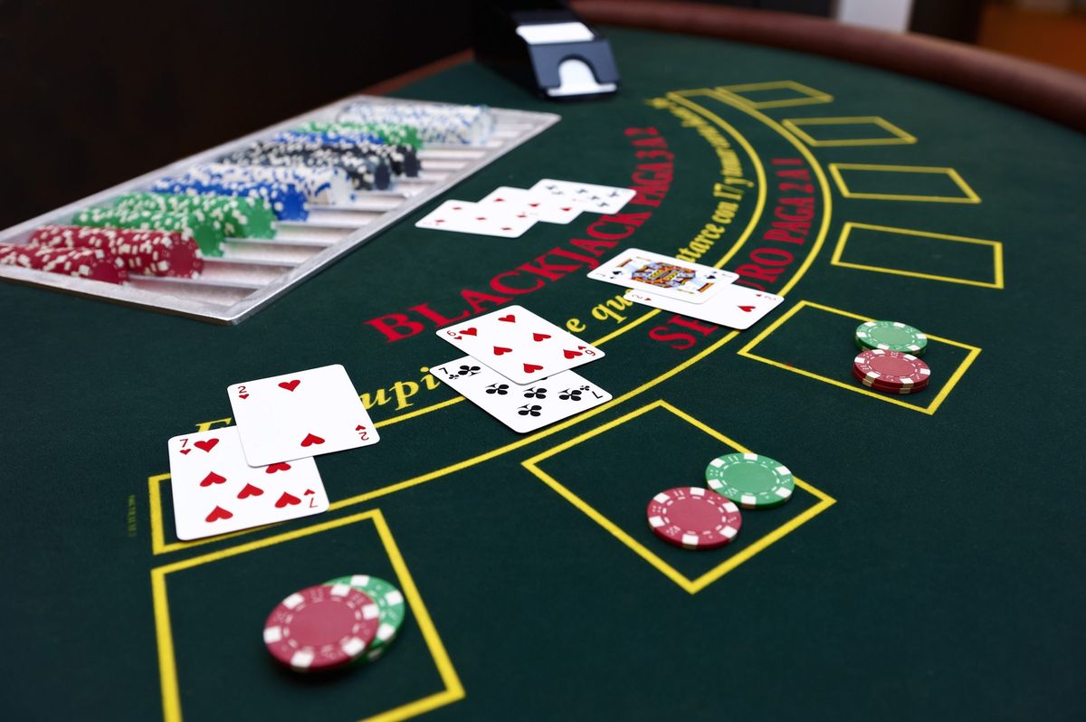 پاکستان میں MERKUR CASINO کا آن لائن کیسینو سیکشن کھولیں۔